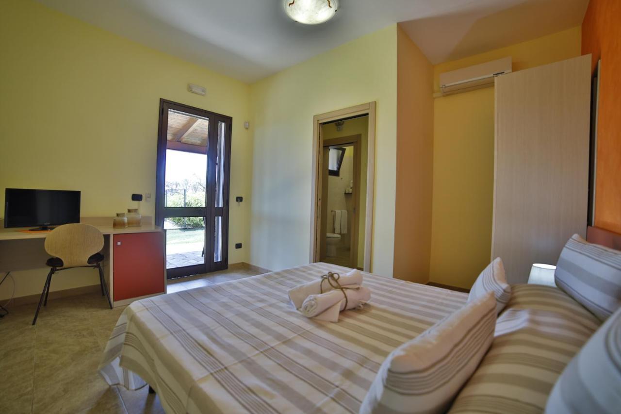 B&B La Casa Di Attilio Porto Cesareo Bagian luar foto