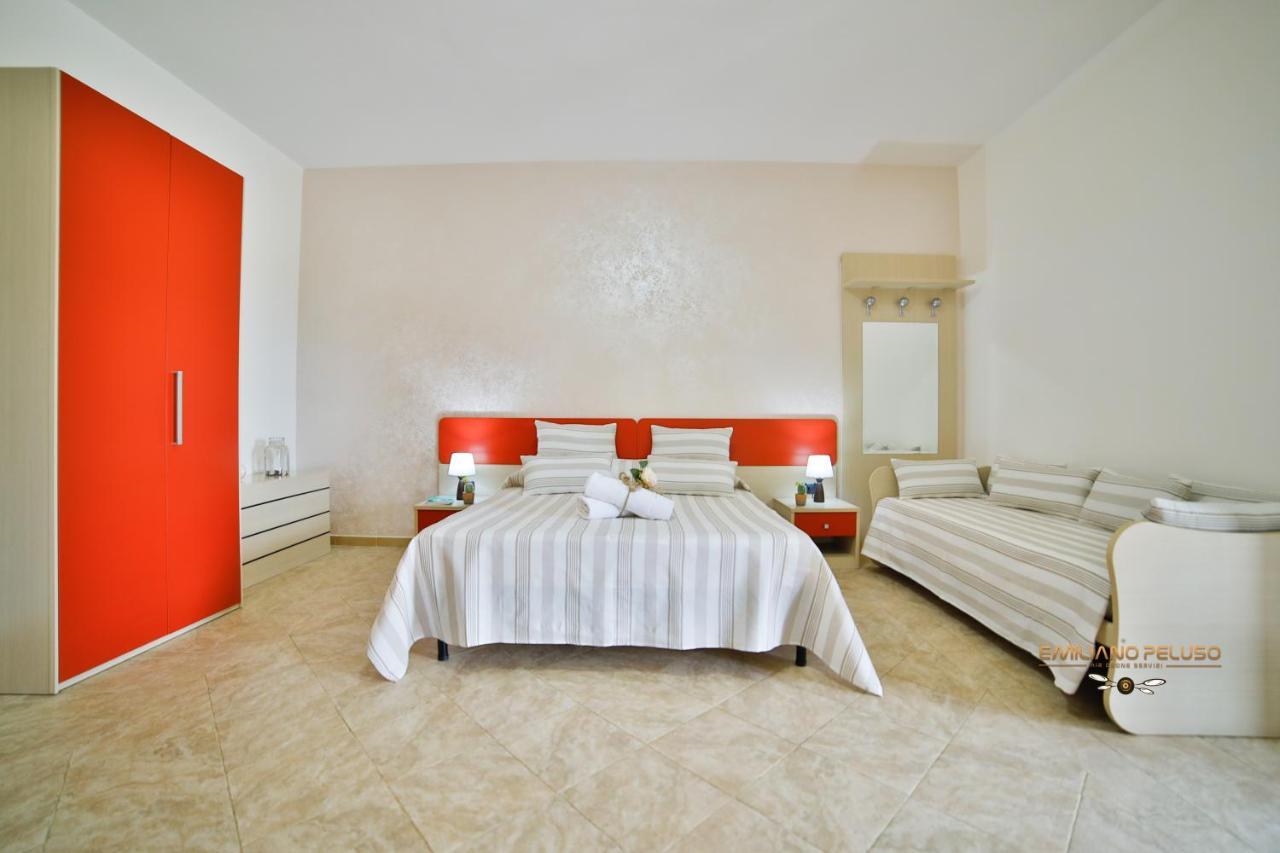 B&B La Casa Di Attilio Porto Cesareo Bagian luar foto