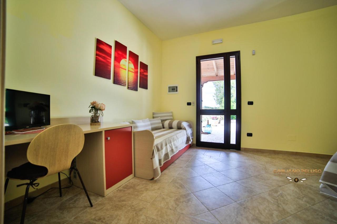 B&B La Casa Di Attilio Porto Cesareo Bagian luar foto