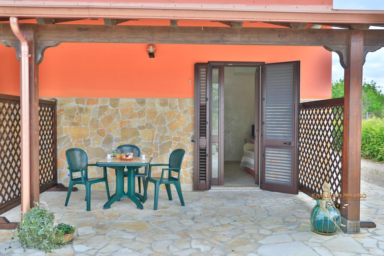 B&B La Casa Di Attilio Porto Cesareo Bagian luar foto