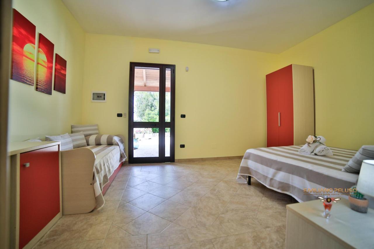 B&B La Casa Di Attilio Porto Cesareo Bagian luar foto